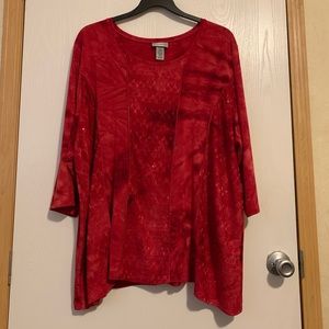 Catherine’s red 3/4 sleeve party shirt